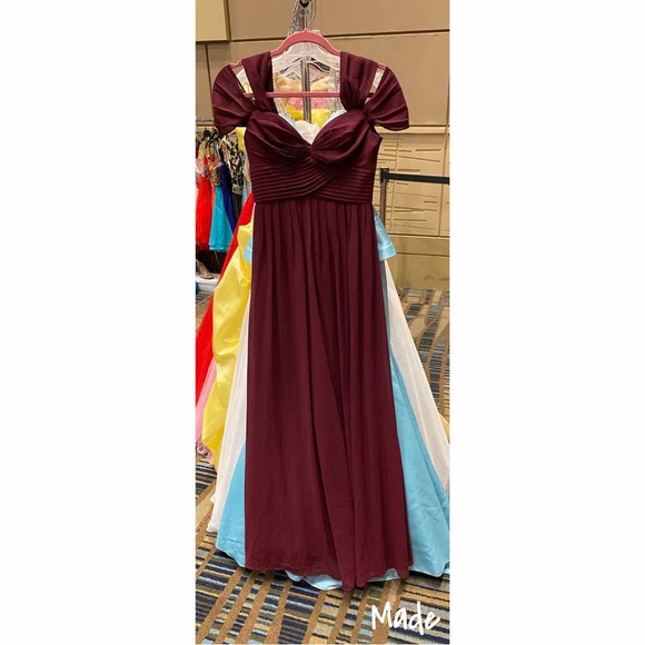 Red Lulus Long Formal Dress - Picture 1 of 10